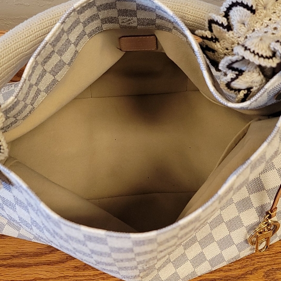 Luis Vuitton artsy MM(sold) - Picture 6 of 16